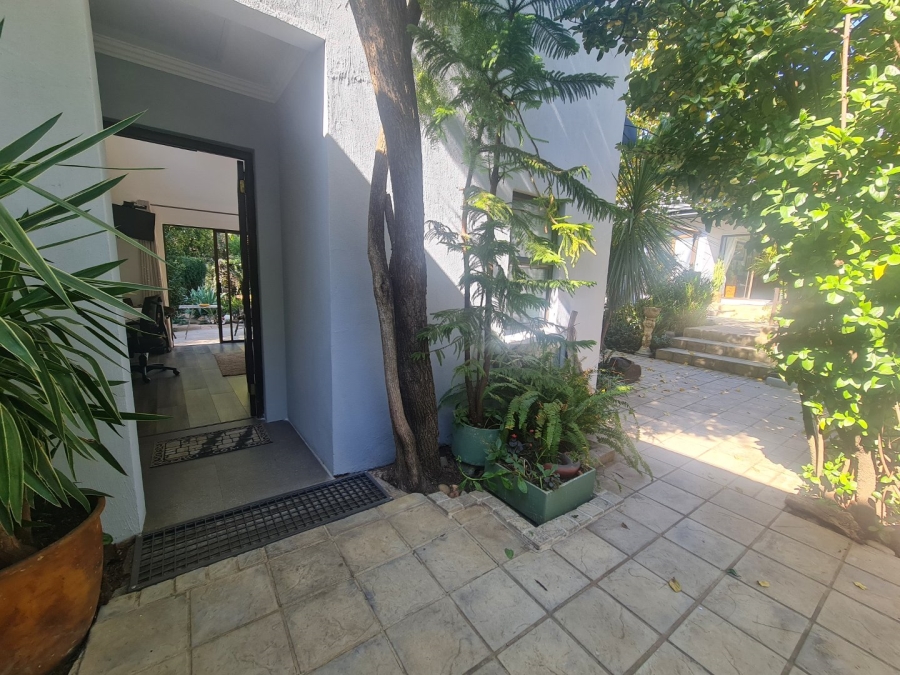 6 Bedroom Property for Sale in Waverley Free State